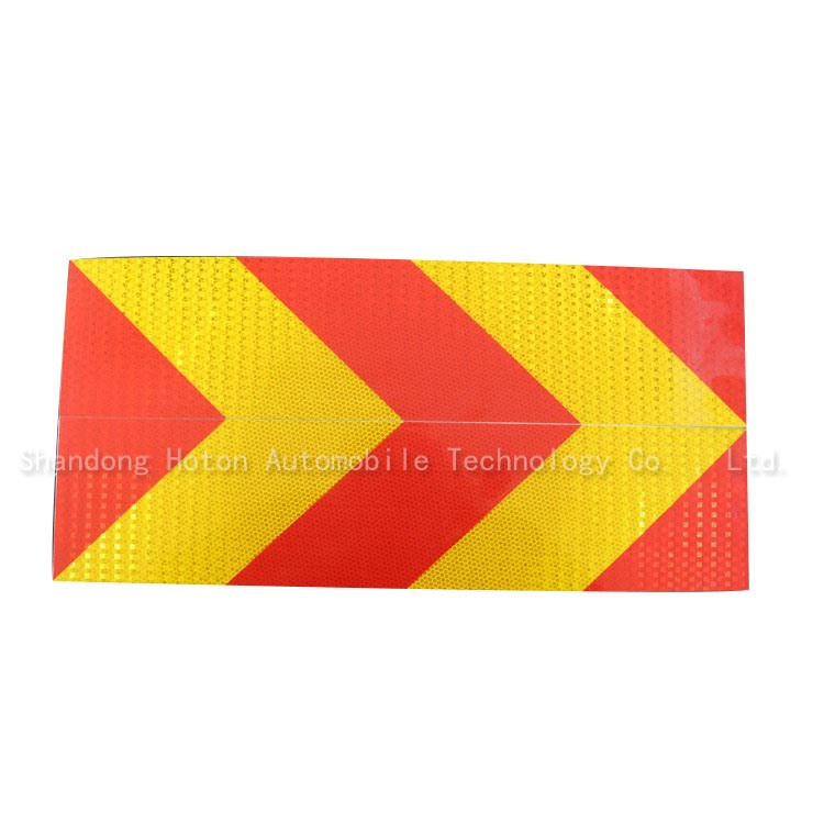Vehicle rear sign plate